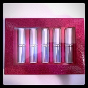 Clinique Lipstick - NEW